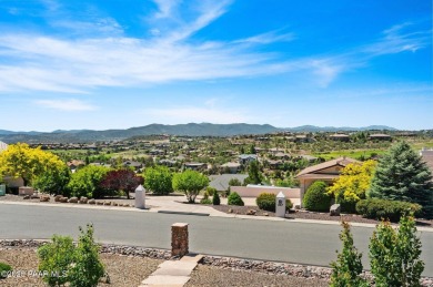 Attractive Single Level Home in Central Prescott. Prescott Lakes on Prescott Lakes Golf and Country Club in Arizona - for sale on GolfHomes.com, golf home, golf lot