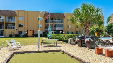 Welcome to the best value in Glen Oaks! This 2-bedroom on Bobby Jones Golf Club in Florida - for sale on GolfHomes.com, golf home, golf lot