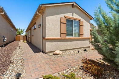 Discover comfort and functionality in this inviting home on Antelope Hills Golf Courses in Arizona - for sale on GolfHomes.com, golf home, golf lot