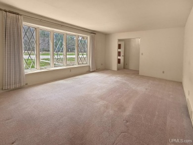 Enjoy the benefits of one-level living in this 3 bedroom, 2 bath on Pine Grove Country Club in Michigan - for sale on GolfHomes.com, golf home, golf lot