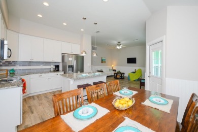 Love where you live in one of Rockport's prime location for golf on Rockport Country Club in Texas - for sale on GolfHomes.com, golf home, golf lot