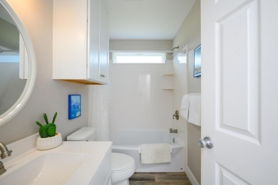 Love where you live in one of Rockport's prime location for golf on Rockport Country Club in Texas - for sale on GolfHomes.com, golf home, golf lot