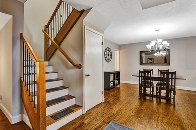 Beautiful 3 bedroom, 2.5 bath townhome in the sought after on Pine Island Ridge Country Club in Florida - for sale on GolfHomes.com, golf home, golf lot