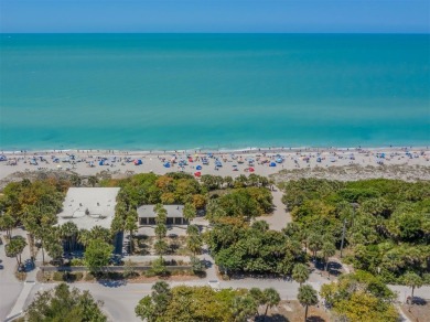 One or more photo(s) has been virtually staged. Unbeatable deal on Boca Royale Golf and Country Club in Florida - for sale on GolfHomes.com, golf home, golf lot