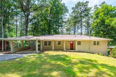 A rare opportunity to own one of the few lakeside properties in on Cobblestone Golf Club in Georgia - for sale on GolfHomes.com, golf home, golf lot
