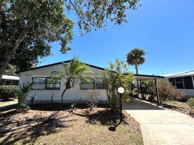Welcome to this beautifully maintained 2-bedroom, 2-bathroom on Crystal Lake Club in Florida - for sale on GolfHomes.com, golf home, golf lot