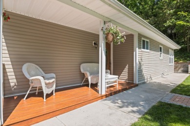 Set on a flat quarter-acre lot, this updated 3-bedroom ranch on Huntington Crescent Club in New York - for sale on GolfHomes.com, golf home, golf lot