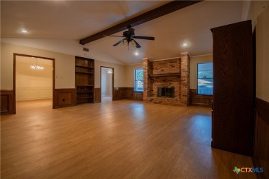 This beautiful 3-bedroom, 2-bath home is located in a desirable on Stonetree Golf Club in Texas - for sale on GolfHomes.com, golf home, golf lot