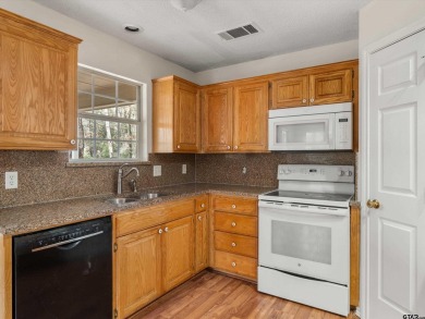 **Owner financing possible with certain terms**  Welcome to this on Holly Lake Ranch Golf Club in Texas - for sale on GolfHomes.com, golf home, golf lot