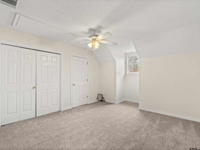 **Owner financing possible with certain terms**  Welcome to this on Holly Lake Ranch Golf Club in Texas - for sale on GolfHomes.com, golf home, golf lot