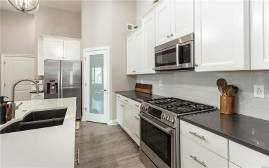 Lightly lived in move-in ready fabulous townhome in Greens of on Shawnee Golf and Country Club in Kansas - for sale on GolfHomes.com, golf home, golf lot