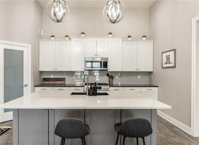 Lightly lived in move-in ready fabulous townhome in Greens of on Shawnee Golf and Country Club in Kansas - for sale on GolfHomes.com, golf home, golf lot
