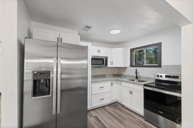 Charming and fully renovated... This cozy 3-bedroom, 1-bath home on Osceola Municipal Golf Course in Florida - for sale on GolfHomes.com, golf home, golf lot