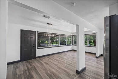 Charming and fully renovated... This cozy 3-bedroom, 1-bath home on Osceola Municipal Golf Course in Florida - for sale on GolfHomes.com, golf home, golf lot