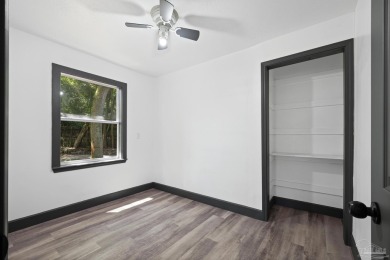 Charming and fully renovated... This cozy 3-bedroom, 1-bath home on Osceola Municipal Golf Course in Florida - for sale on GolfHomes.com, golf home, golf lot