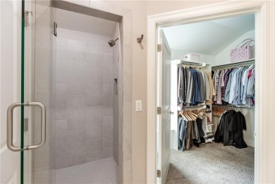 Lightly lived in move-in ready fabulous townhome in Greens of on Shawnee Golf and Country Club in Kansas - for sale on GolfHomes.com, golf home, golf lot