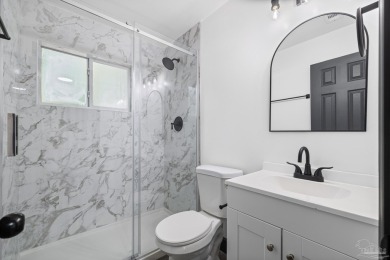 Charming and fully renovated... This cozy 3-bedroom, 1-bath home on Osceola Municipal Golf Course in Florida - for sale on GolfHomes.com, golf home, golf lot