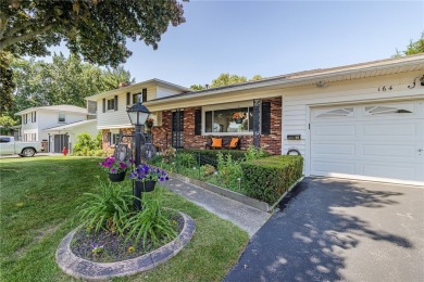Wonderful in West Irondequoit Split is clean as a whistle, shows on Durand-Eastman Park Golf Course in New York - for sale on GolfHomes.com, golf home, golf lot