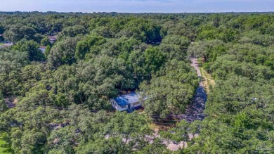 Charming and fully renovated... This cozy 3-bedroom, 1-bath home on Osceola Municipal Golf Course in Florida - for sale on GolfHomes.com, golf home, golf lot