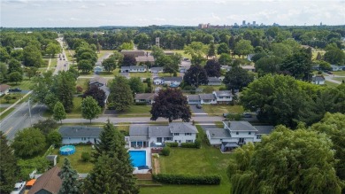 Wonderful in West Irondequoit Split is clean as a whistle, shows on Durand-Eastman Park Golf Course in New York - for sale on GolfHomes.com, golf home, golf lot
