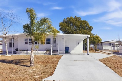 Located in the gated 55+ Brookridge golf community with a on Brookridge Country Club in Florida - for sale on GolfHomes.com, golf home, golf lot