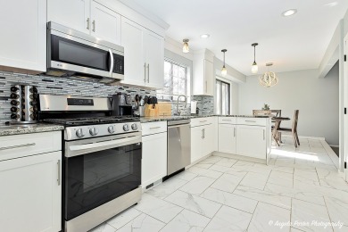 Welcome to your new GREAT home of modern comfort and timeless on Heather Ridge Golf Club in Illinois - for sale on GolfHomes.com, golf home, golf lot