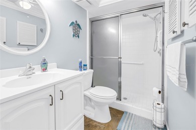 Are you looking for easy Florida living with a great view? This on IMG Academies Golf and Country Club in Florida - for sale on GolfHomes.com, golf home, golf lot