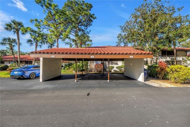 Are you looking for easy Florida living with a great view? This on IMG Academies Golf and Country Club in Florida - for sale on GolfHomes.com, golf home, golf lot