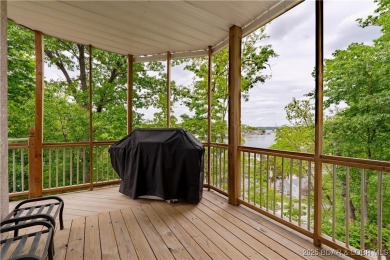 STOP THE CAR! Newly updated home that offers a spectacular lake on Sycamore Creek Golf Club in Missouri - for sale on GolfHomes.com, golf home, golf lot