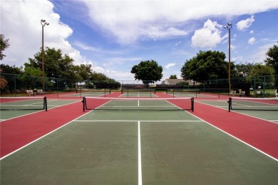 Price Reduced by $10,000. Rare Sherwood model priced to sell in on Kings Ridge Golf Club in Florida - for sale on GolfHomes.com, golf home, golf lot
