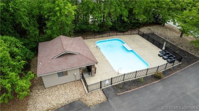 STOP THE CAR! Newly updated home that offers a spectacular lake on Sycamore Creek Golf Club in Missouri - for sale on GolfHomes.com, golf home, golf lot