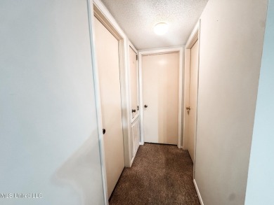 JUST REDUCED To SELL! 2 BEDROOM/ 2 BATH CONDO WITH AMAZING VIEWS on Diamondhead Country Club in Mississippi - for sale on GolfHomes.com, golf home, golf lot