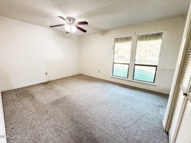 JUST REDUCED To SELL! 2 BEDROOM/ 2 BATH CONDO WITH AMAZING VIEWS on Diamondhead Country Club in Mississippi - for sale on GolfHomes.com, golf home, golf lot