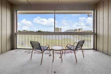 Got family and friends? No problem in the large 3 bd 3 bath on Seascape Golf Course in Florida - for sale on GolfHomes.com, golf home, golf lot