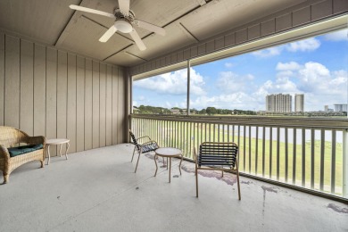 Got family and friends? No problem in the large 3 bd 3 bath on Seascape Golf Course in Florida - for sale on GolfHomes.com, golf home, golf lot
