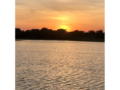 Got family and friends? No problem in the large 3 bd 3 bath on Seascape Golf Course in Florida - for sale on GolfHomes.com, golf home, golf lot