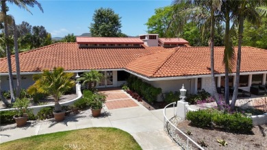 Beautifully updated lower-level Catalina end unit in a peaceful on Leisure Village Par 3 Golf Course in California - for sale on GolfHomes.com, golf home, golf lot
