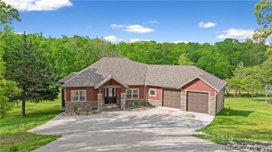 Welcome to this 6-bedroom, 4-full bath home, perfectly on Seasons Ridge At Four Seasons in Missouri - for sale on GolfHomes.com, golf home, golf lot