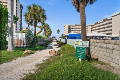 Welcome to your slice of paradise in Fort Myers, Florida! This on Fort Myers Beach and Golf Club in Florida - for sale on GolfHomes.com, golf home, golf lot