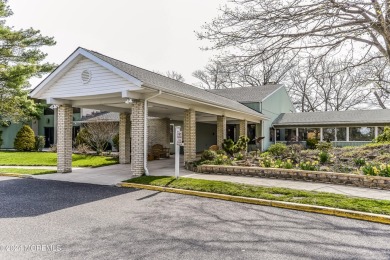 A 2-bdrm & a den, ranch home nestled within the gated community on Shadow Lake Village in New Jersey - for sale on GolfHomes.com, golf home, golf lot