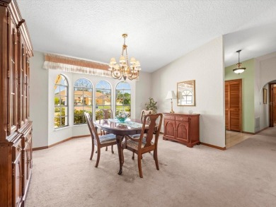This 1990 Alexander Boca Grande Deluxe pool home is located on on Glen Lakes Country Club in Florida - for sale on GolfHomes.com, golf home, golf lot