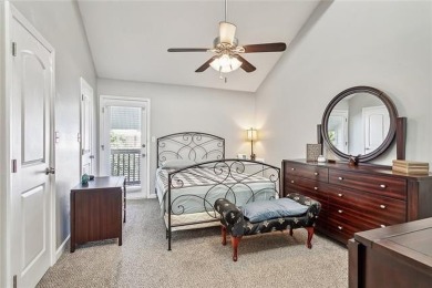 Meticulously maintained condo nestled in Royal Golf course on Royal Golf Club in Louisiana - for sale on GolfHomes.com, golf home, golf lot