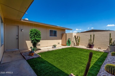 Experience a delightful adult living in vibrant Sun City! on Hillcrest Golf Club in Arizona - for sale on GolfHomes.com, golf home, golf lot