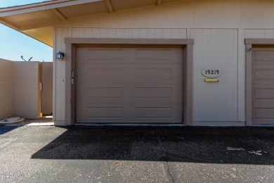 Experience a delightful adult living in vibrant Sun City! on Hillcrest Golf Club in Arizona - for sale on GolfHomes.com, golf home, golf lot