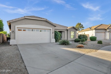 Refreshed 2-bedroom, 2-bathroom home with versatile den on Lone Tree Golf Club in Arizona - for sale on GolfHomes.com, golf home, golf lot