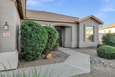 Refreshed 2-bedroom, 2-bathroom home with versatile den on Lone Tree Golf Club in Arizona - for sale on GolfHomes.com, golf home, golf lot