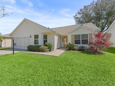 MOTIVATED SELLER, HUGE PRICE REDUCTION! BOND PAID, ROOF 2019 on Walnut Grove Executive Golf Course in Florida - for sale on GolfHomes.com, golf home, golf lot