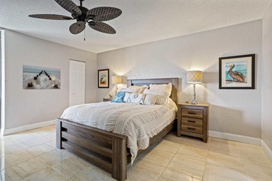 This beautifully updated 2/2 condo is located in a vibrant 55+ on  in Florida - for sale on GolfHomes.com, golf home, golf lot