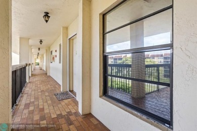 This beautifully updated 2/2 condo is located in a vibrant 55+ on Inverrary Country Club in Florida - for sale on GolfHomes.com, golf home, golf lot