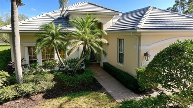 Welcome to this beautifully maintained 2-bedroom, 2-bath home on University Park Country Club in Florida - for sale on GolfHomes.com, golf home, golf lot